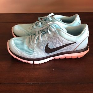 Women’s Nike Running Shoe